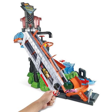 Hot Wheels Ultimate Gator Car Wash